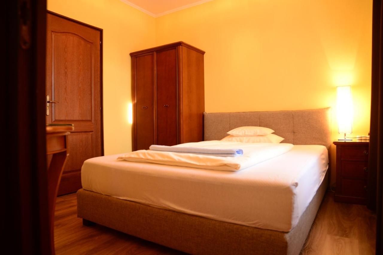 Szilvia Panzio Gyomaendrod B&B 외부 사진
