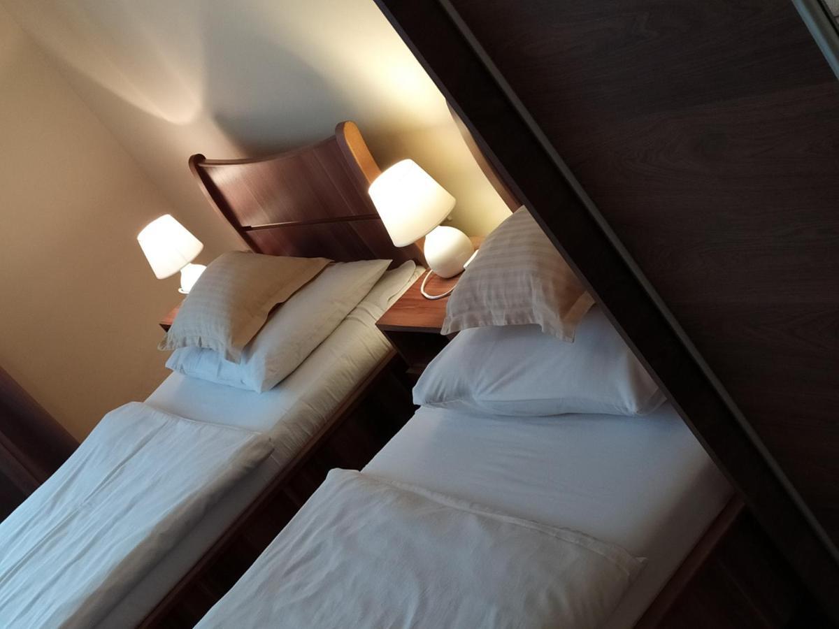 Szilvia Panzio Gyomaendrod B&B 외부 사진
