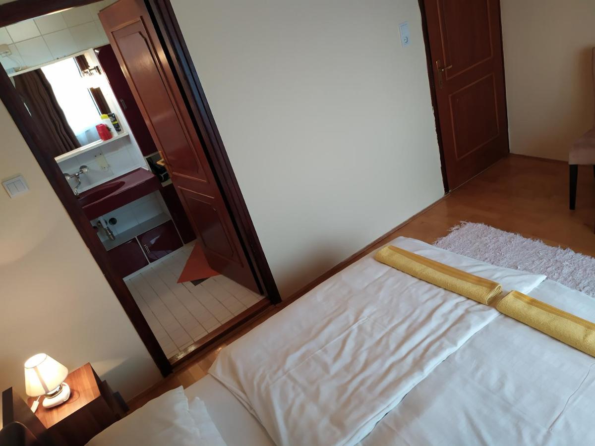 Szilvia Panzio Gyomaendrod B&B 외부 사진