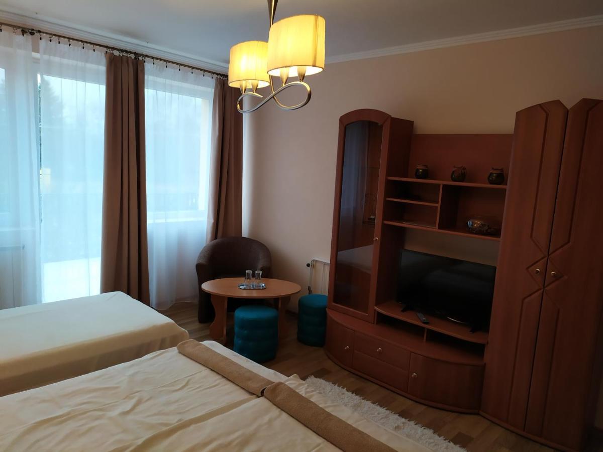 Szilvia Panzio Gyomaendrod B&B 외부 사진
