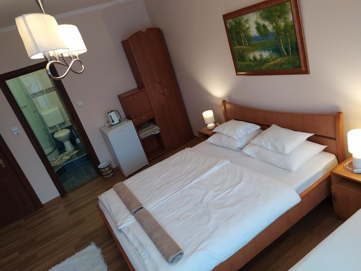 Szilvia Panzio Gyomaendrod B&B 외부 사진