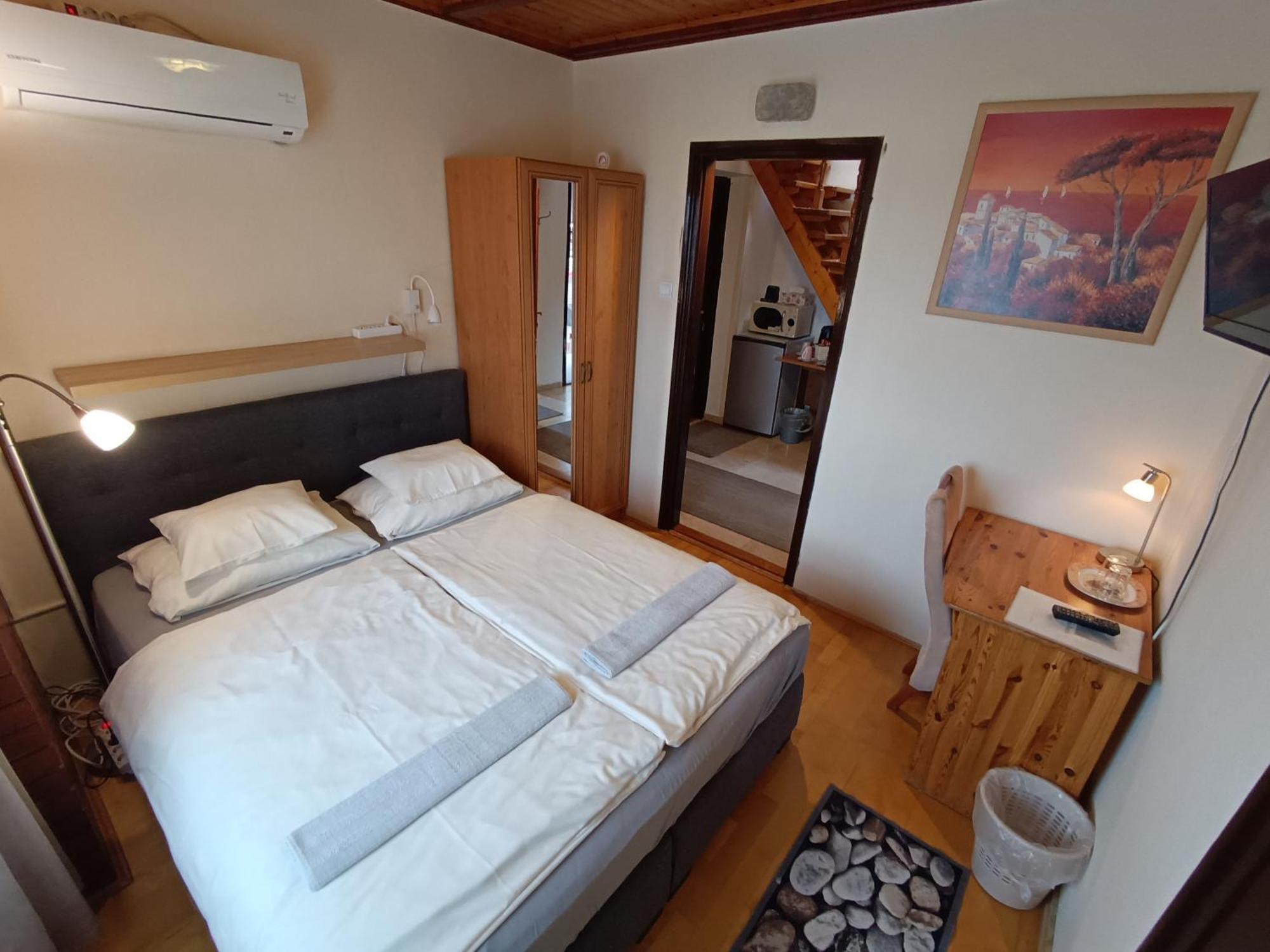 Szilvia Panzio Gyomaendrod B&B 외부 사진