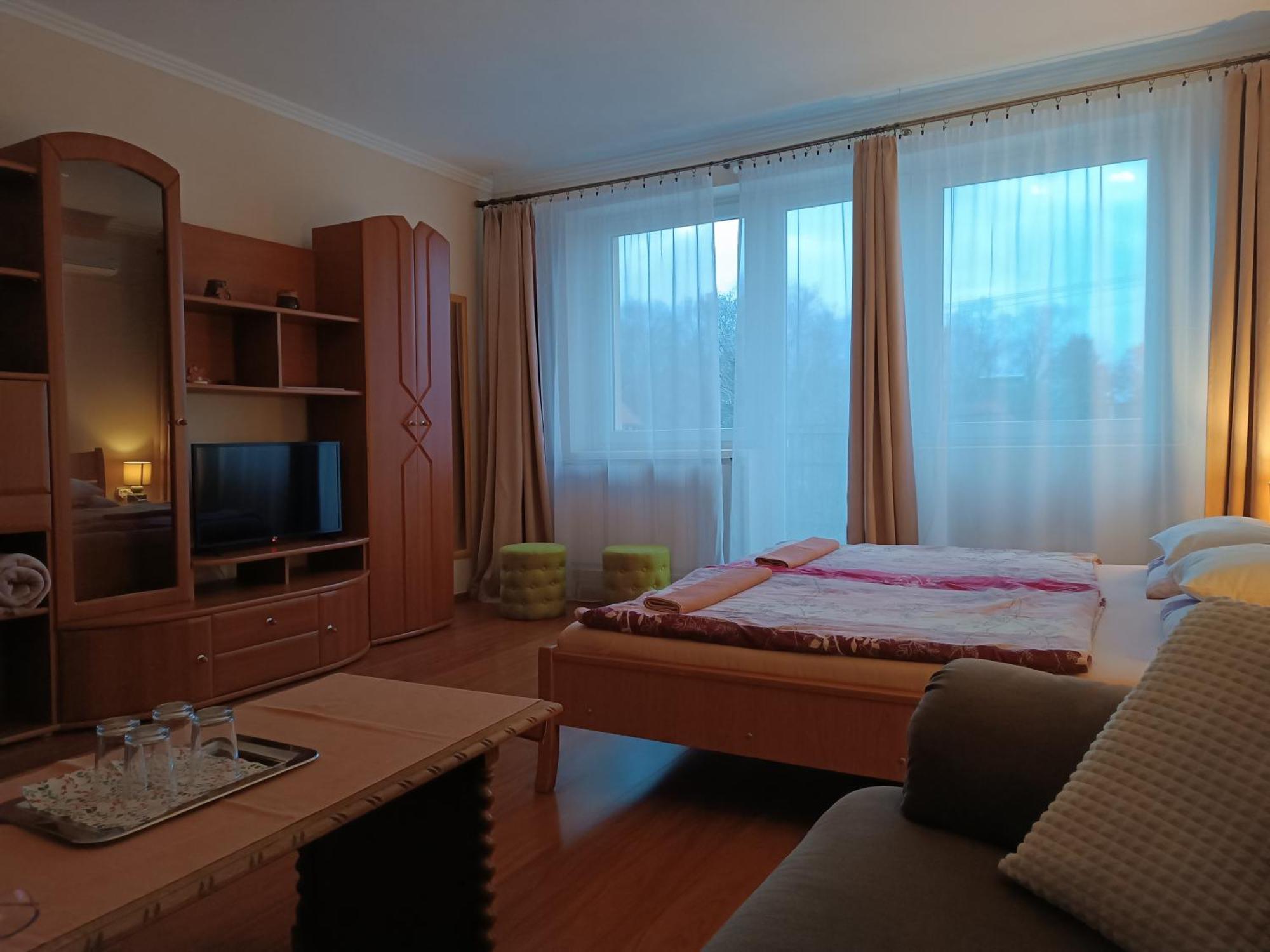 Szilvia Panzio Gyomaendrod B&B 외부 사진
